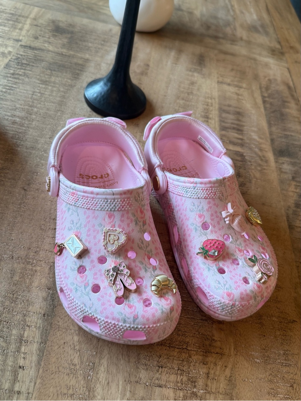 LoveShackFancy Crocs size 6 - Picture 4 of 8